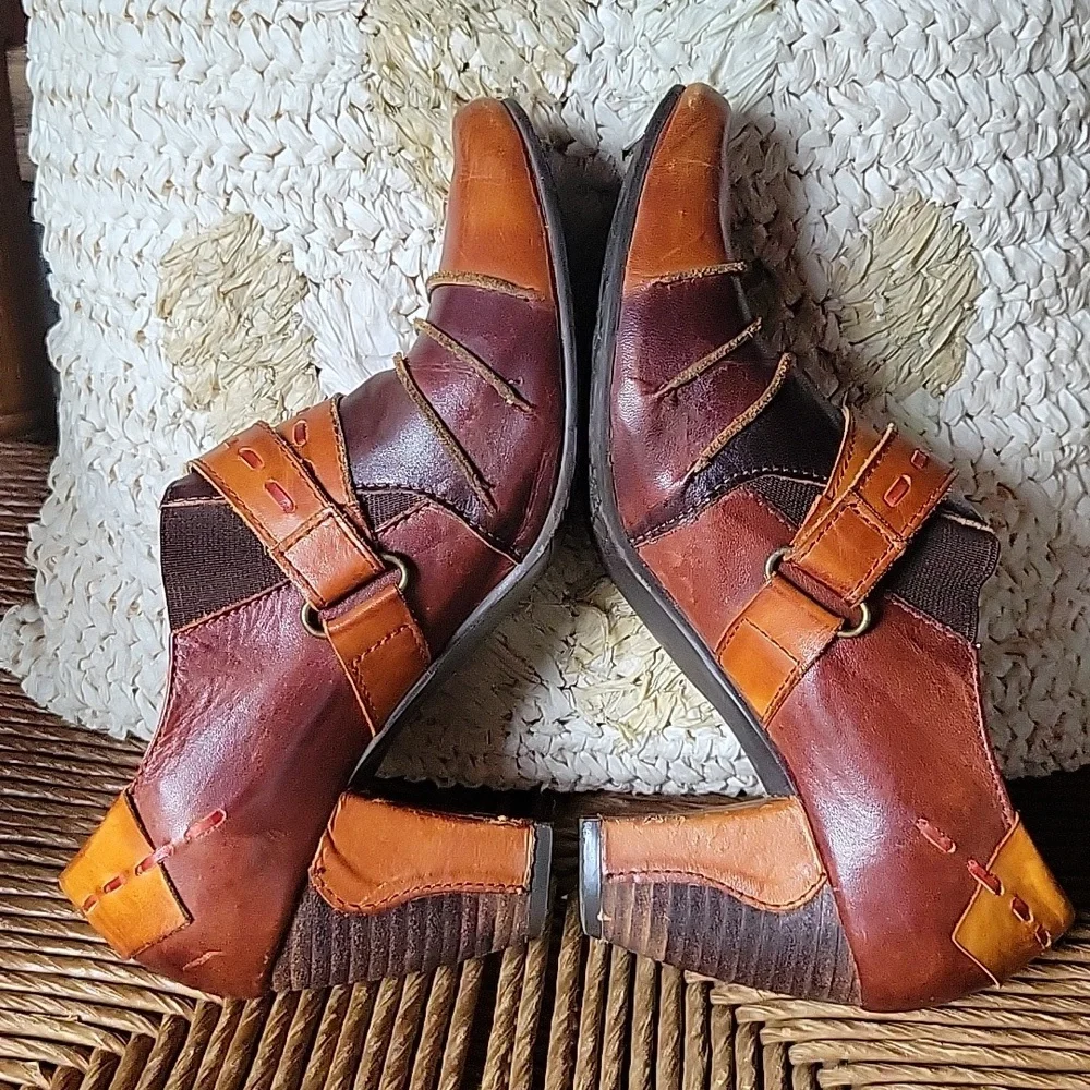 Spring Step, Wonderous, Artsy Boho Whimsy Bootie, size 37 EU, 7 US